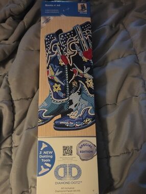 Diamond Dotz Blue Cowboy Boots Diamond Painting Kit
